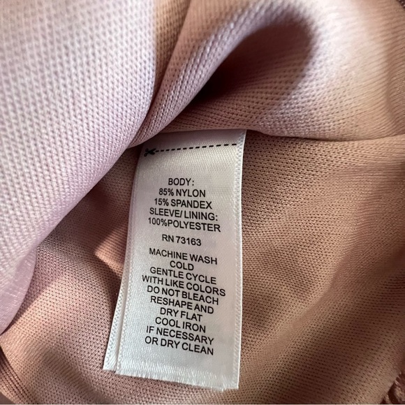 Cable & Gauge women's medium mauve color layered lace tank top - Picture 11 of 13